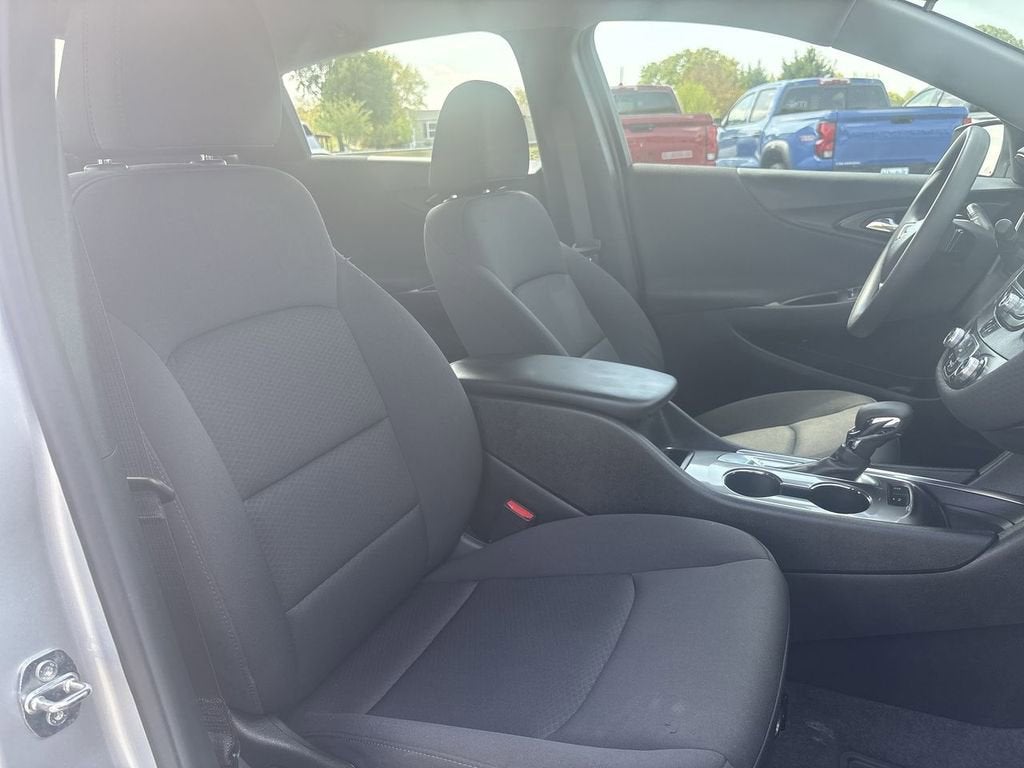 2021 Chevrolet Malibu LS