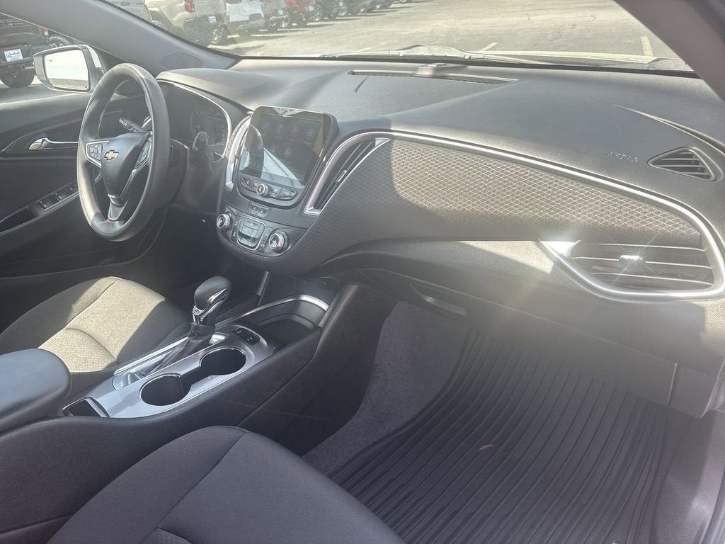 2021 Chevrolet Malibu LS