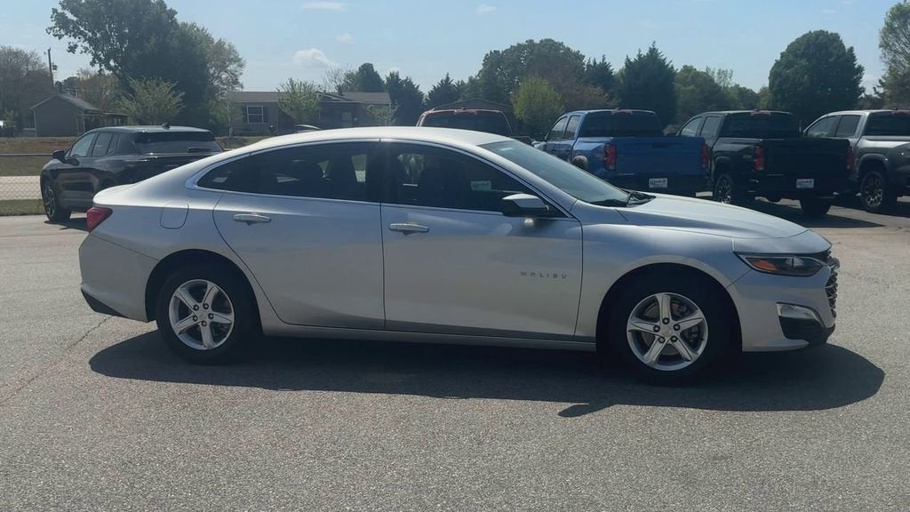 2021 Chevrolet Malibu LS
