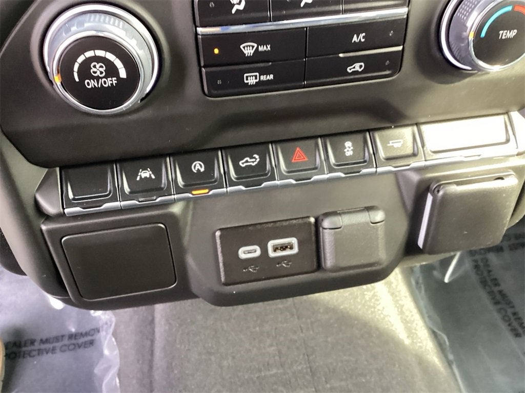 2025 Chevrolet Silverado 1500 Custom