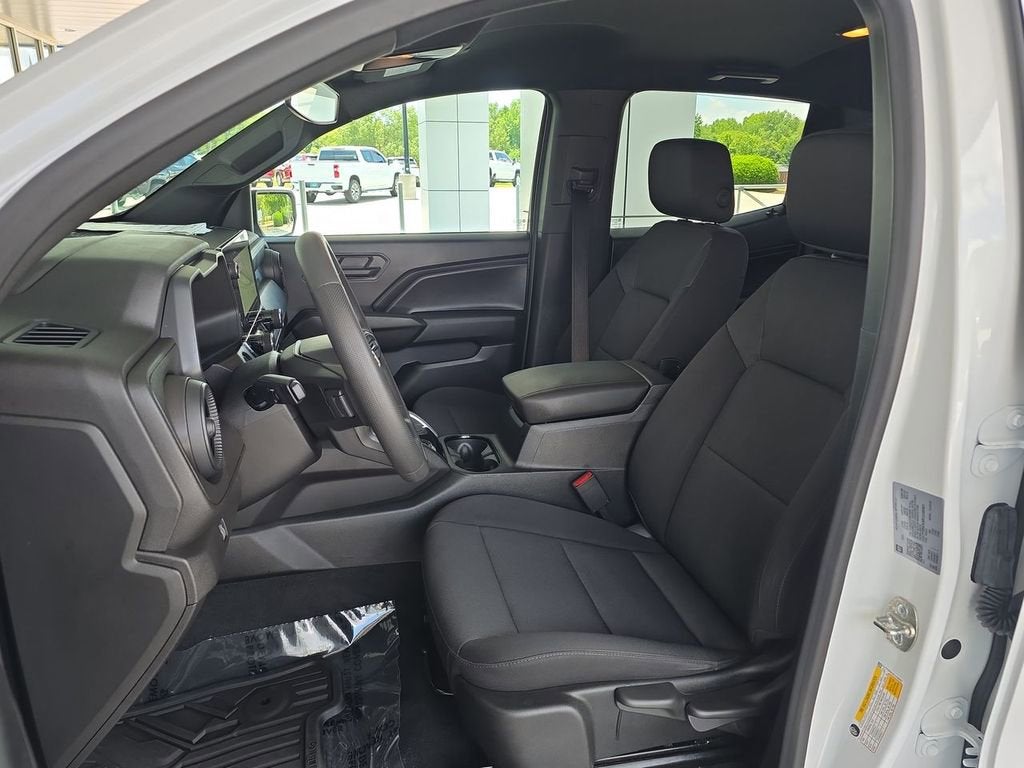 2024 Chevrolet Colorado WT
