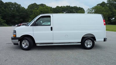 2025 Chevrolet Express Cargo WT