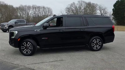 2021 GMC Yukon XL AT4