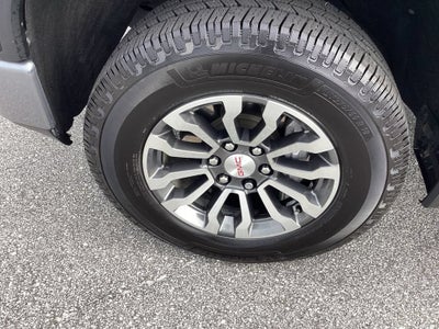 2022 GMC Sierra 1500 Limited AT4