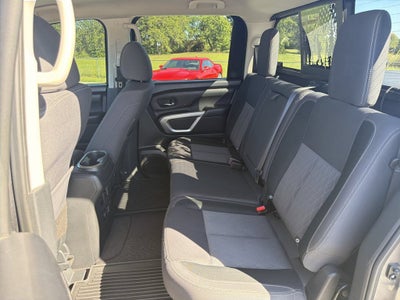 2021 Nissan TITAN Crew Cab SV 4x4