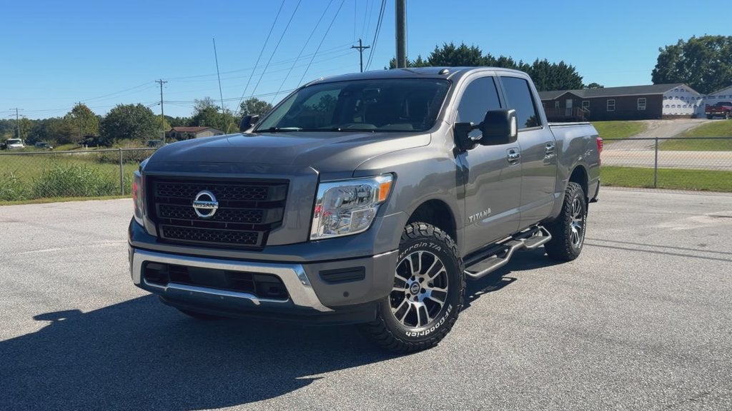2021 Nissan TITAN Crew Cab SV 4x4