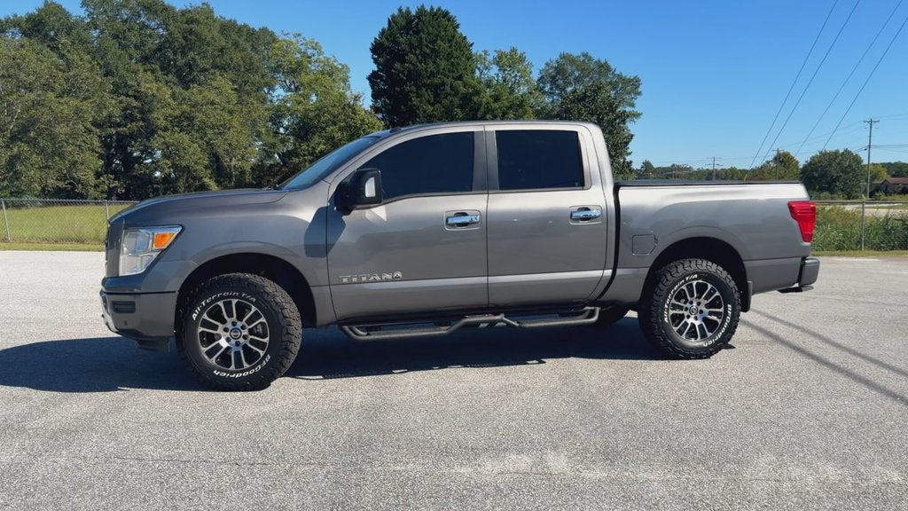 2021 Nissan TITAN Crew Cab SV 4x4