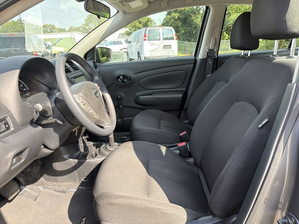 2019 Nissan Versa 1.6 S+