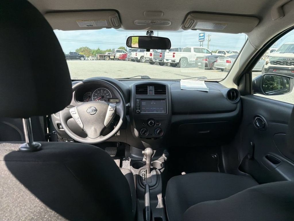 2019 Nissan Versa 1.6 S+