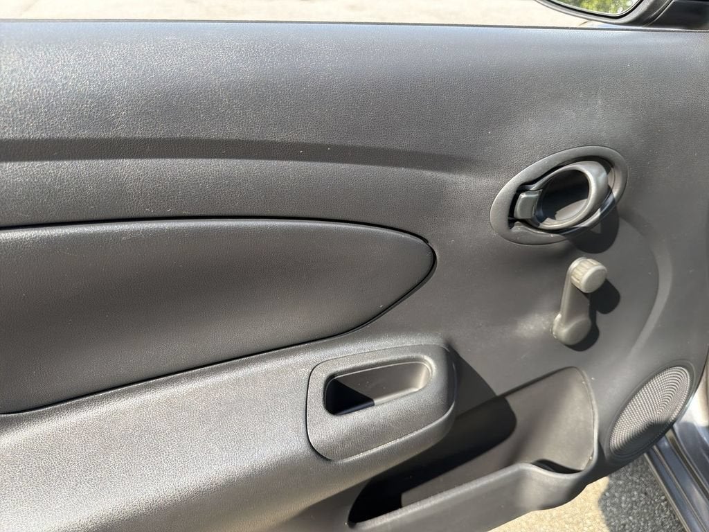 2019 Nissan Versa 1.6 S+