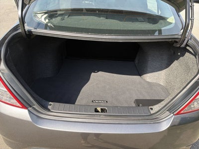 2019 Nissan Versa 1.6 S+