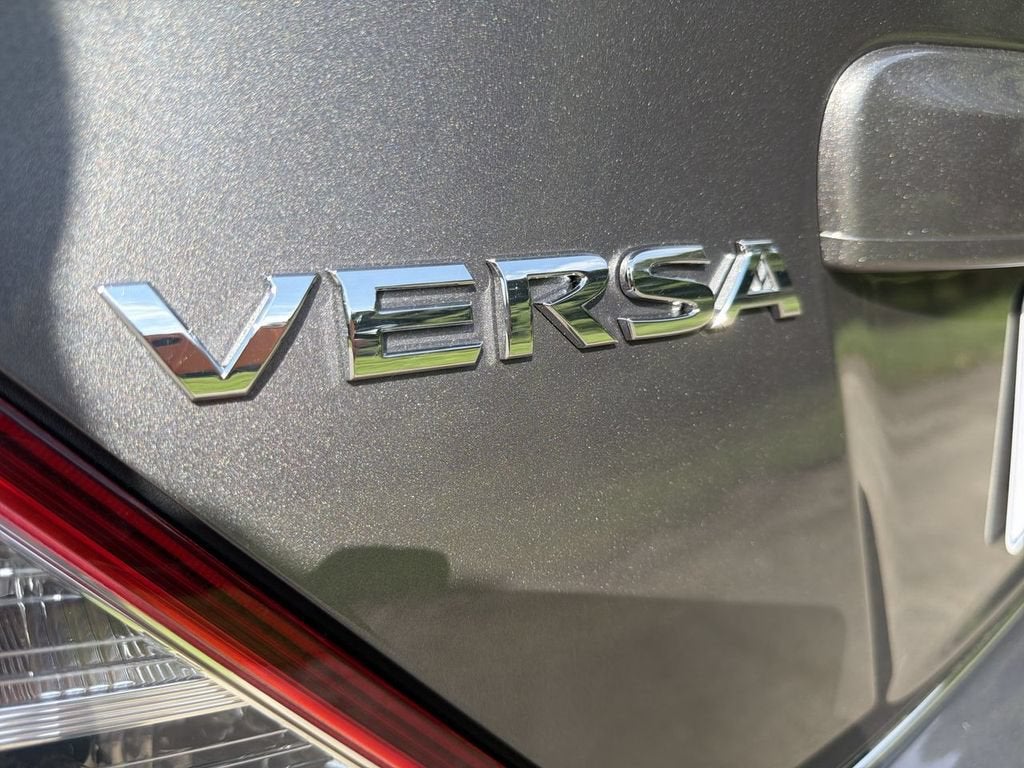 2019 Nissan Versa 1.6 S+