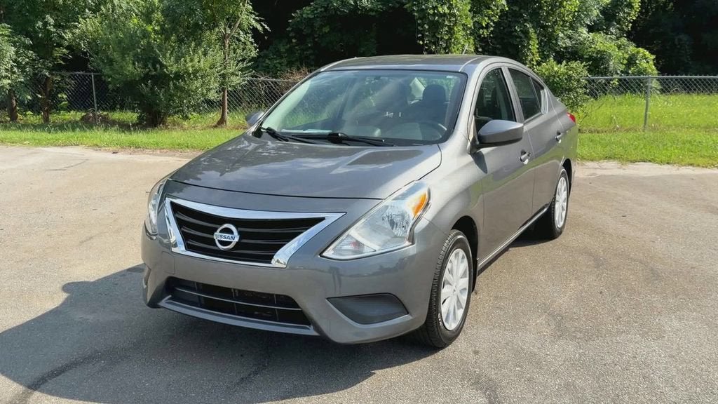 2019 Nissan Versa 1.6 S+