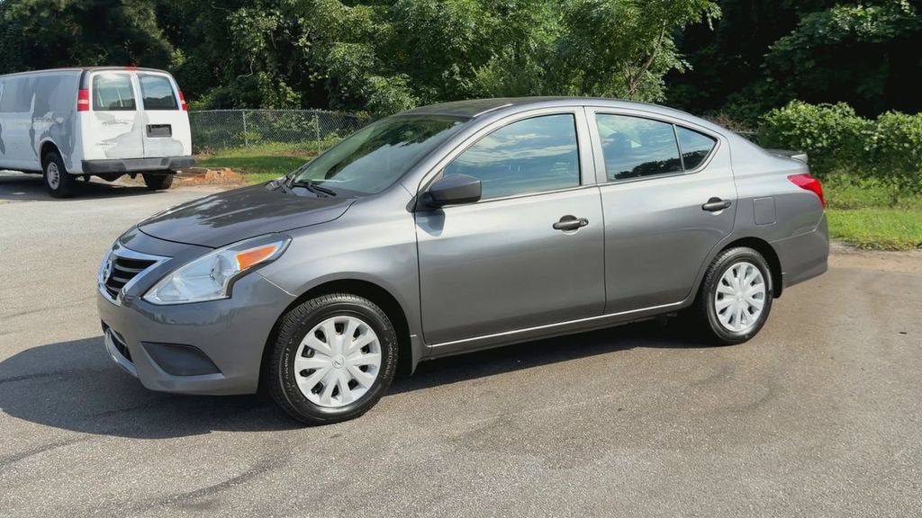 2019 Nissan Versa 1.6 S+
