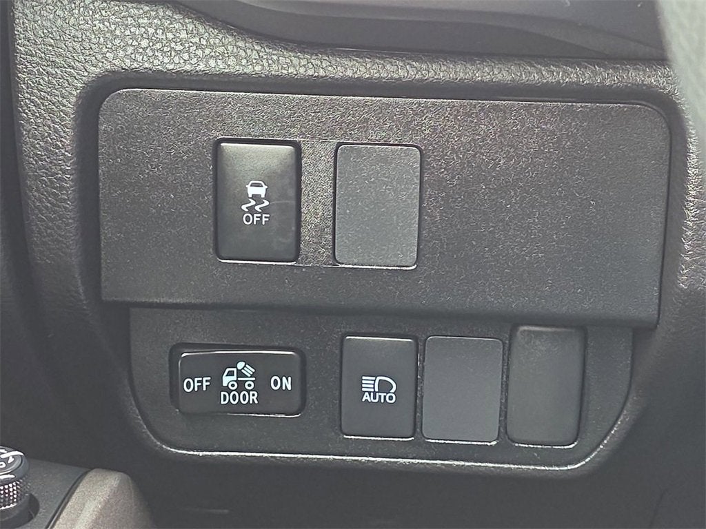 2022 Toyota Tacoma 2WD SR5