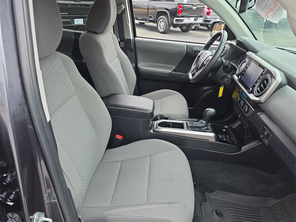 2022 Toyota Tacoma 2WD SR5