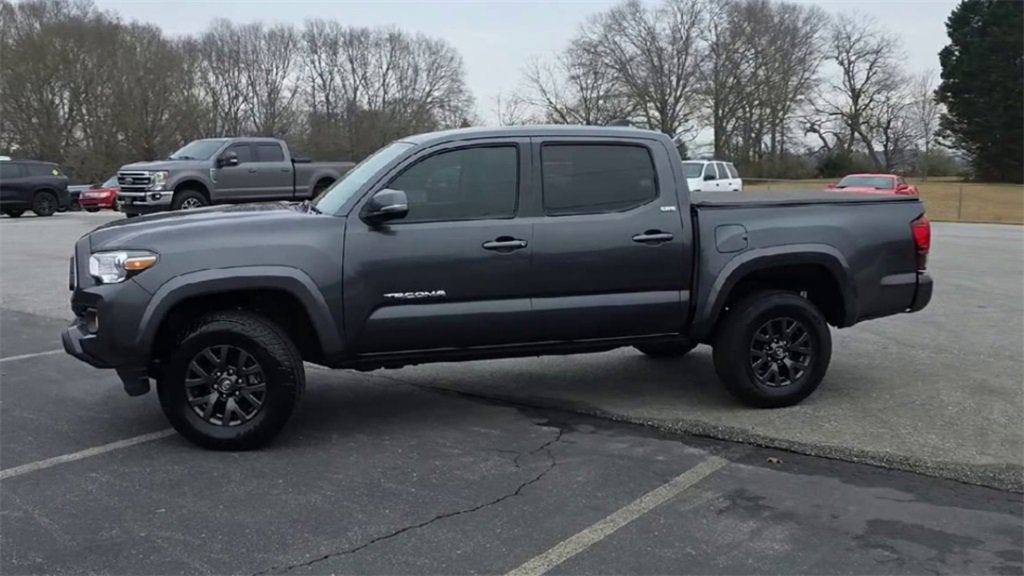 2022 Toyota Tacoma 2WD SR5