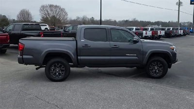 2022 Toyota Tacoma 2WD SR5