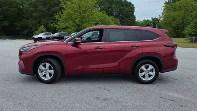 2024 Toyota Highlander LE