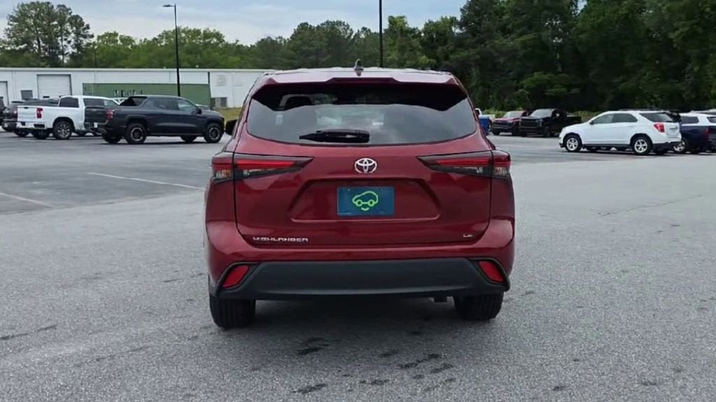 2024 Toyota Highlander LE