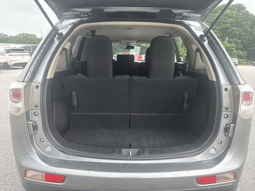 2014 Mitsubishi Outlander ES
