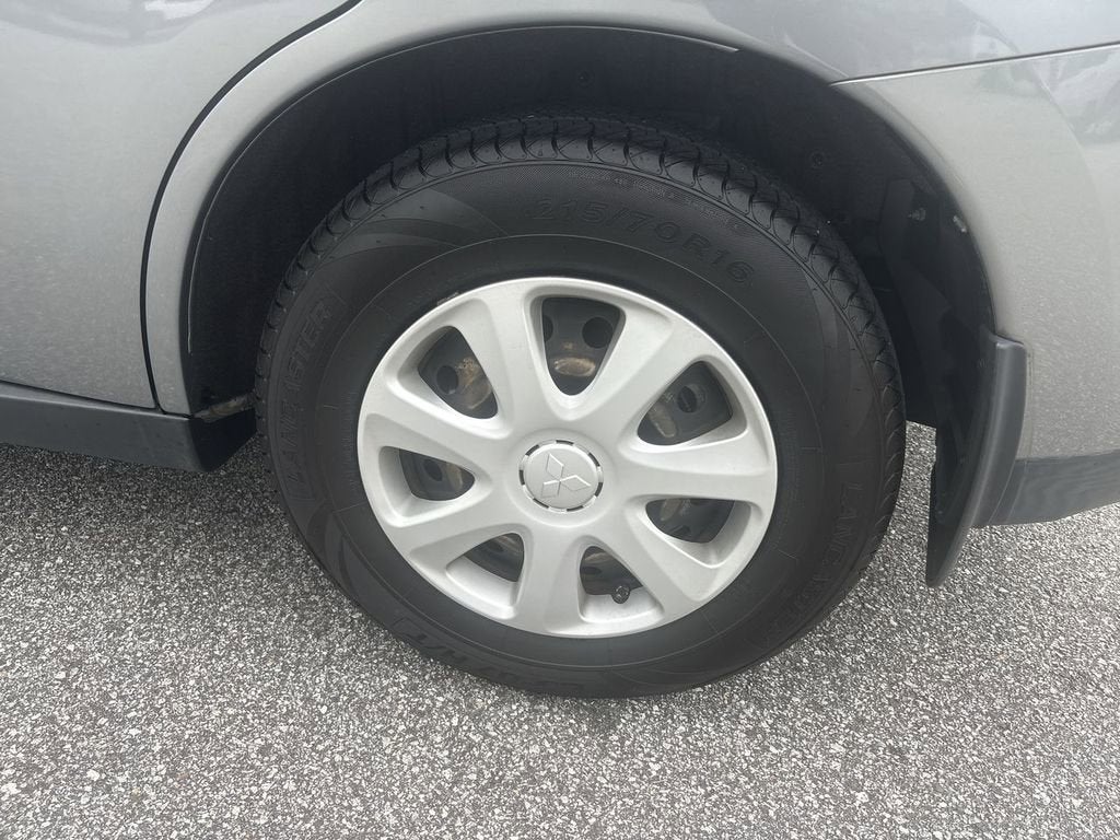 2014 Mitsubishi Outlander ES