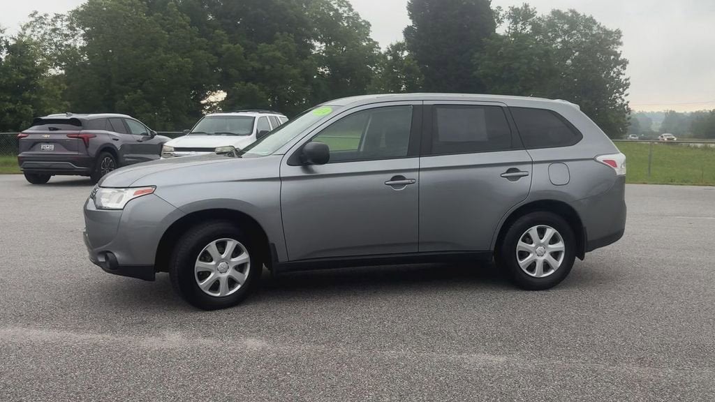 2014 Mitsubishi Outlander ES