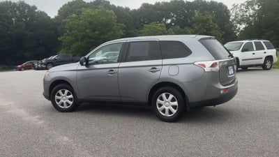 2014 Mitsubishi Outlander ES