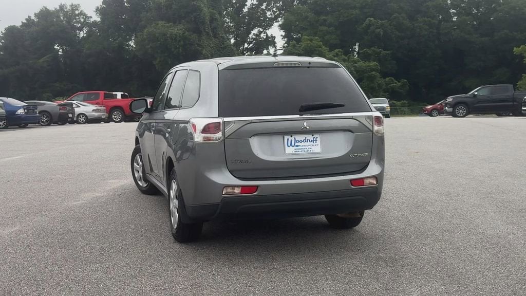 2014 Mitsubishi Outlander ES