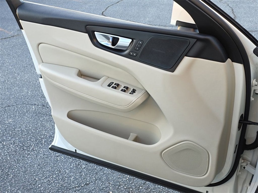 2021 Volvo XC60 T5 Inscription