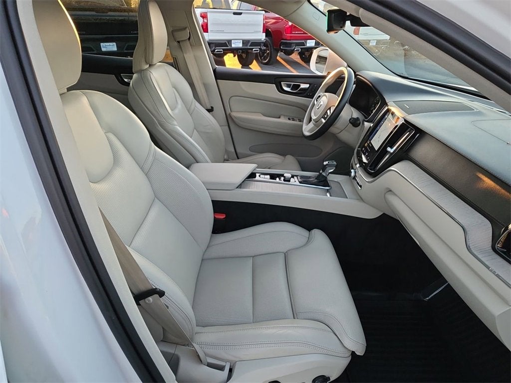 2021 Volvo XC60 T5 Inscription