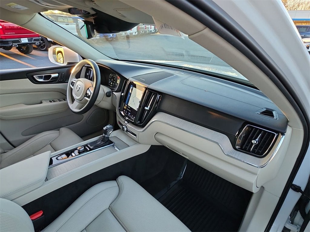 2021 Volvo XC60 T5 Inscription