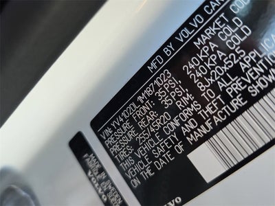 2021 Volvo XC60 T5 Inscription